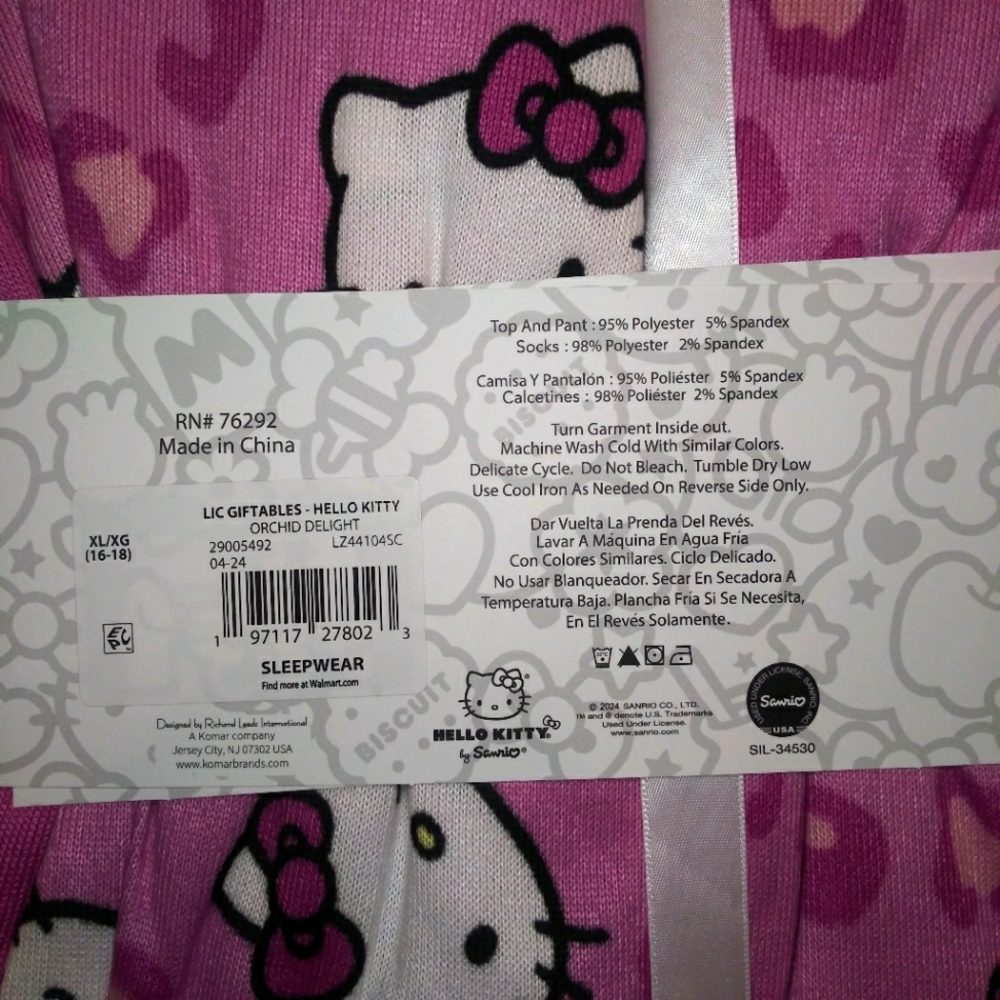 Hello Kitty Fuschia & Mauve Three Piece Top, Pants & Fuzzy Socks Pajama Set - Picture 5 of 6